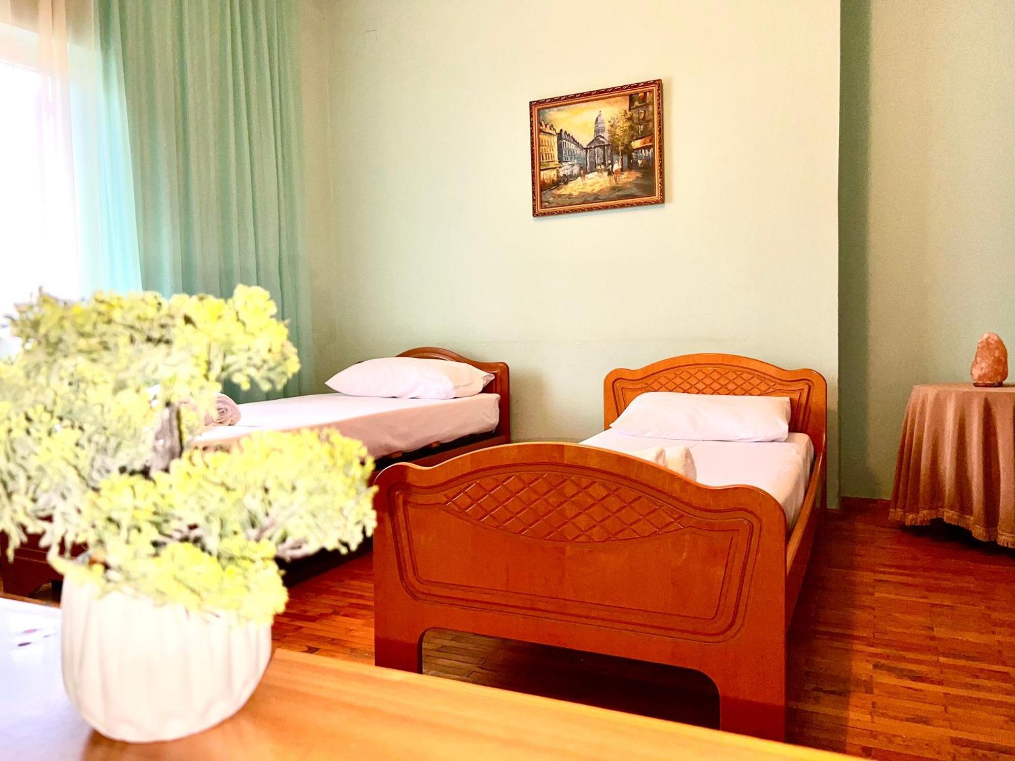 Berat Private Room In Haxhialiu Villa Exterior foto